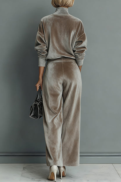 🤩🤩Stylish Velvet Turtleneck Long-sleeved Top and Casual Pocket Wide-leg Pants Set